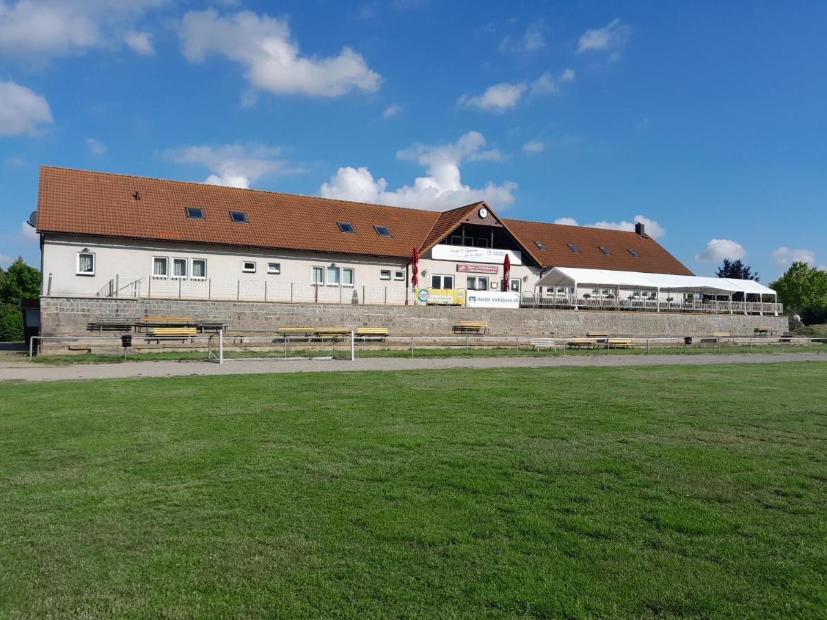 Sport & Freizeit Centrum Pension Heudeber Exterior foto